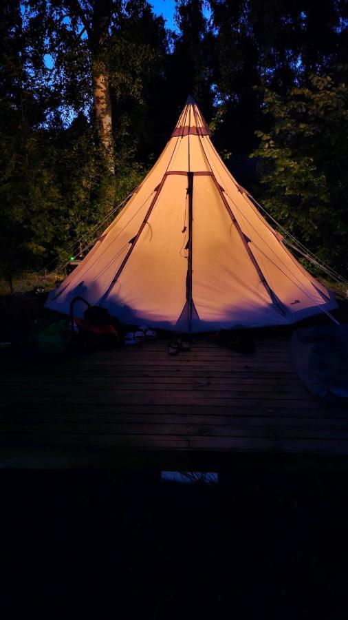 Glamping Fluffy Horns - Glempings Pukainie Ragi Hotel Plieņciems Екстериор снимка
